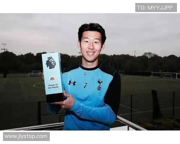 中国足球球星潮流发型大揭秘 这些独特造型展现个性与风采 中国足球球星潮流发型大揭秘 这些独特造型展现个性与风采