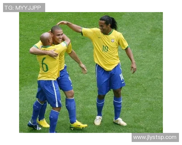 传奇球星足球后腰的代表人物及其在历史上的独特地位解析