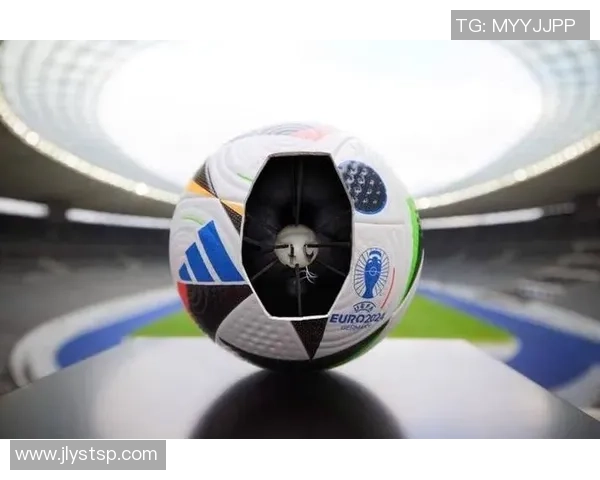 老球星重返绿茵场再战足球激情 展现岁月沉淀的技艺与风采